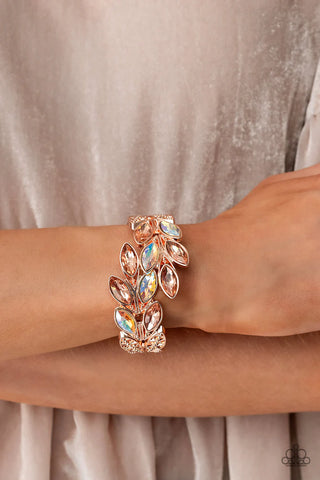 Luminous Laurels - rose gold - Paparazzi bracelet