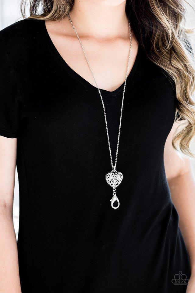 Classic casanova outlet black necklace paparazzi