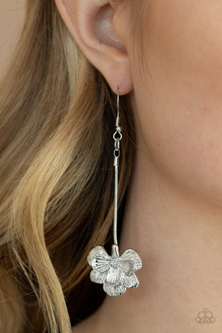 Paparazzi Accessories - Opulently Orchid - Silver Earring