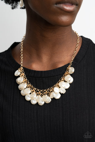 Paparazzi Accessories - BEACHFRONT and Center - Gold Necklace