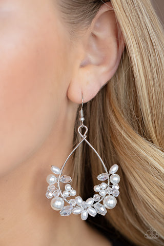 Paparazzi Accessories - Marina Banquet - White Earring