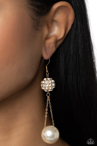 Paparazzi Accessories - Ballerina Balance - Gold Pearl Earring