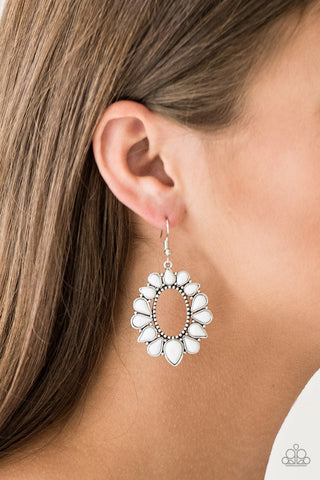 Paparazzi Accessories Fashionista Flavor - White Earring