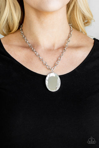 Paparazzi Accessories - Light As HEIR - White Necklace