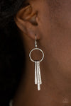 Paparazzi Accessories  -  Metallic Mane - Silver Neckalce