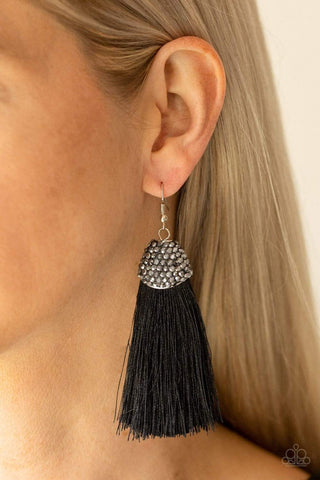 Razzle Riot Black Earring