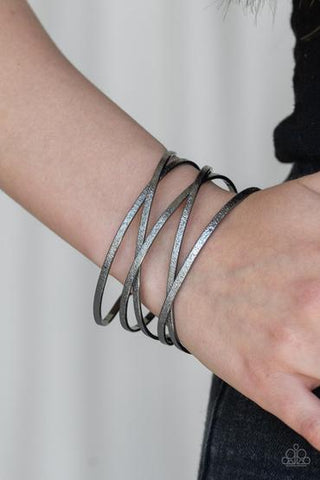 Paparazzi Accessories - Karmic Connection - black - Paparazzi bracelet