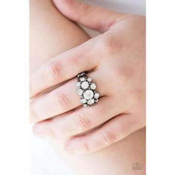 Paparazzi Billion Dollar Bombshell - Black/Gunmetal Ring